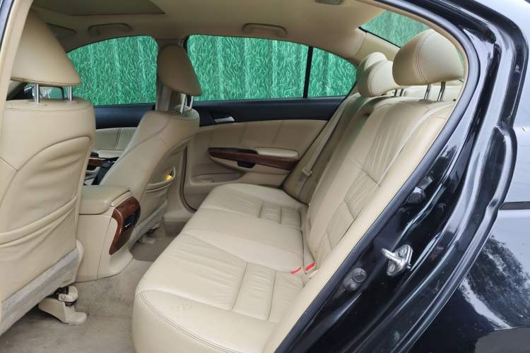 Used Honda Accord 2011 2.0L EX
