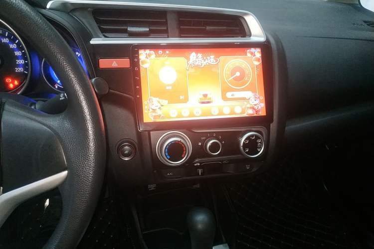 Used Honda Fit 2014 1.5L SE CVT Fashion Model
