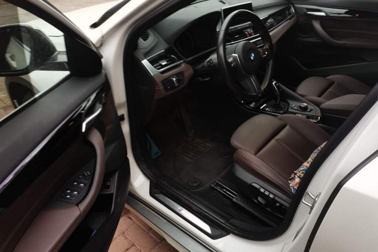 Used BMW X2 2020 sDrive25i Leading Model M Sport Package Driver Seat