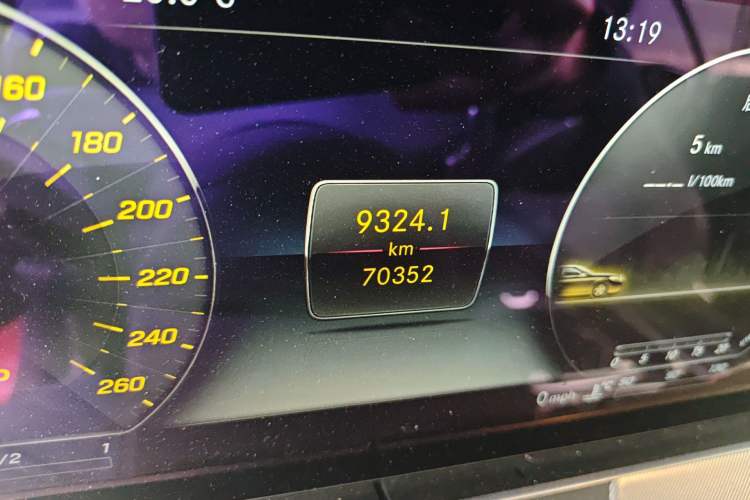 Used Mercedes-Benz E-Class 2018 E 200 4MATIC Coupe Odometer Close Up