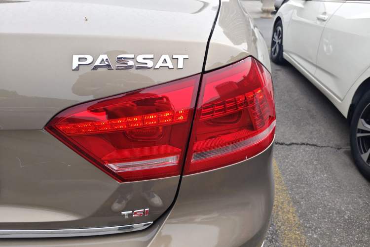 Used Volkswagen Passat 2015 1.8TSI DSG Prestige Edition
