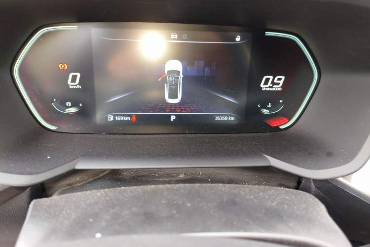 Used MG 5 2021 180 DVVT CVT Youth Luxury Edition
