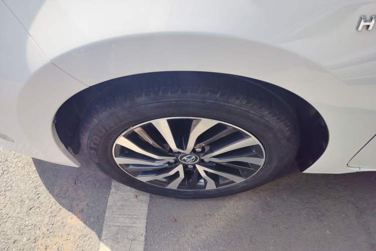 Used Toyota Corolla 2017 Revised Dual-Engine 1.8L E-CVT Leading Edition Left Front Wheel Hub