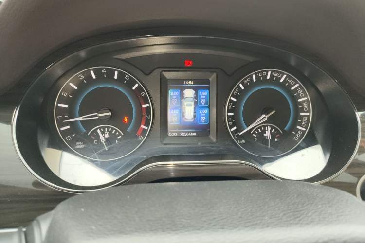 Used Haval H2 2016 Red-Label 1.5T Manual Two-Wheel Drive Luxury Model