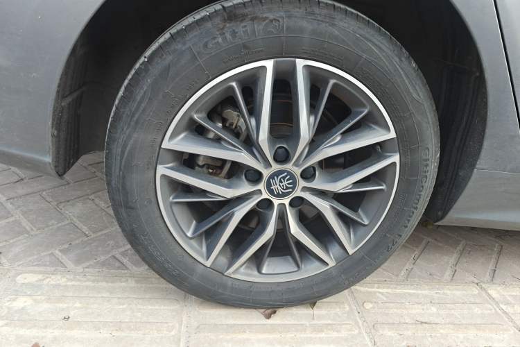 Used BYD Qin PLUS 2024 Honor Edition EV 420KM Leading Model
