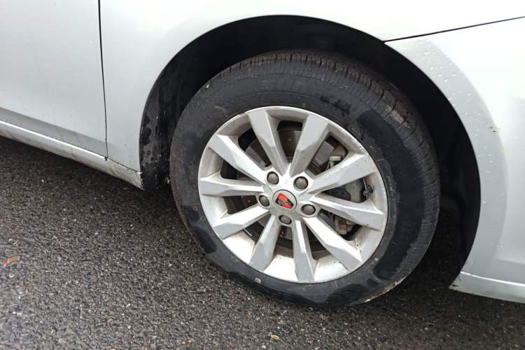 Used Roewe i6 New Energy 2017 45T Hybrid Connect & Smart Enjoyment Edition
