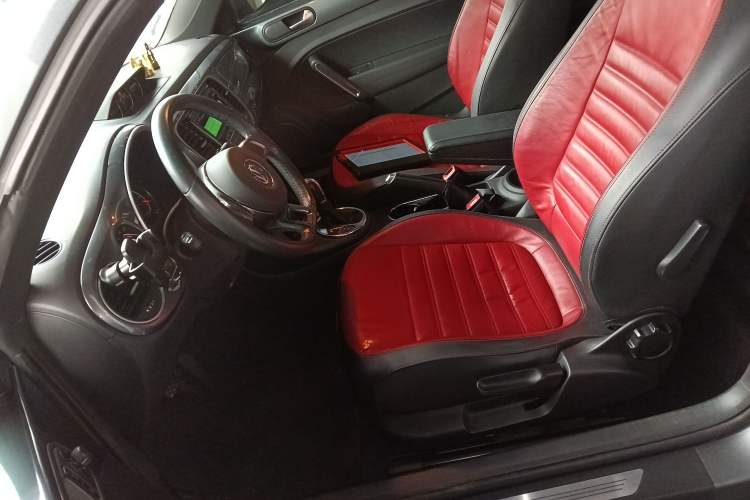 Used Volkswagen Beetle 2013 1.4 TSI Comfort Model
