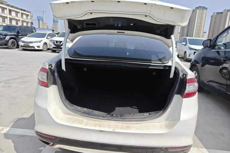 Used Ford Mondeo 2013 2.0L GTDi 200 Luxury Model