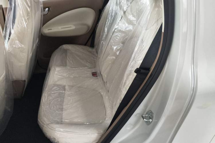 Used Wuling Hongguang MINIEV 2025 Four-Door Version Advanced Edition Left Rear Seat