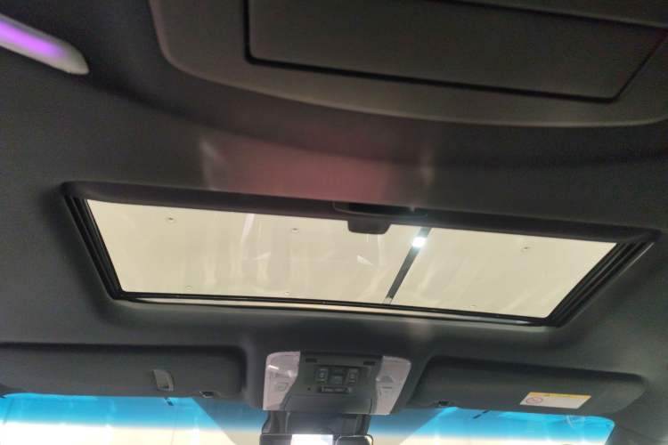 Used Toyota Alphard 2019 Dual-Engine 2.5L Prestige Edition Headliner