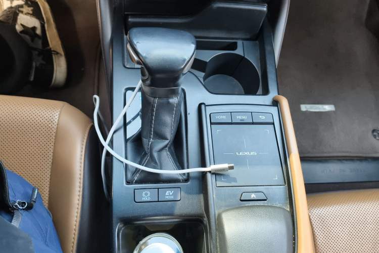 Used Lexus ES 2020 300h Premier Edition