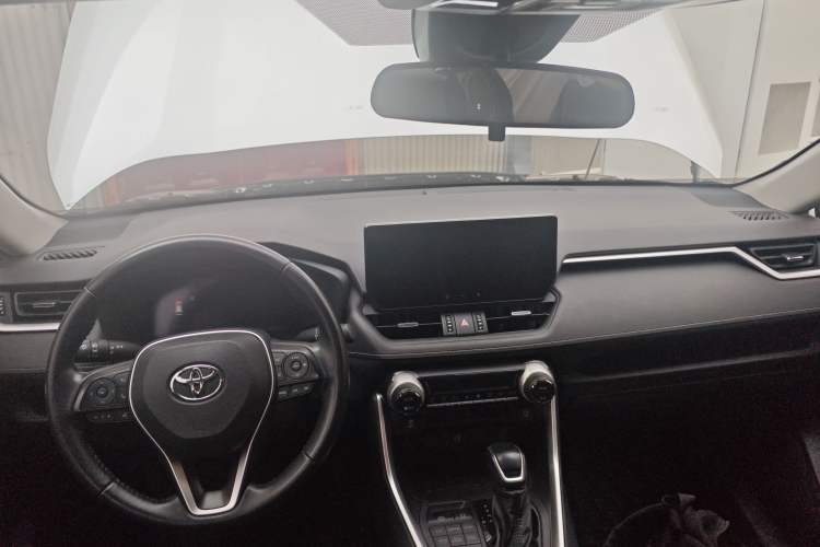 Used Toyota Wildlander 2023 2.0L CVT Four-Wheel Drive Luxury PLUS Edition Center Console