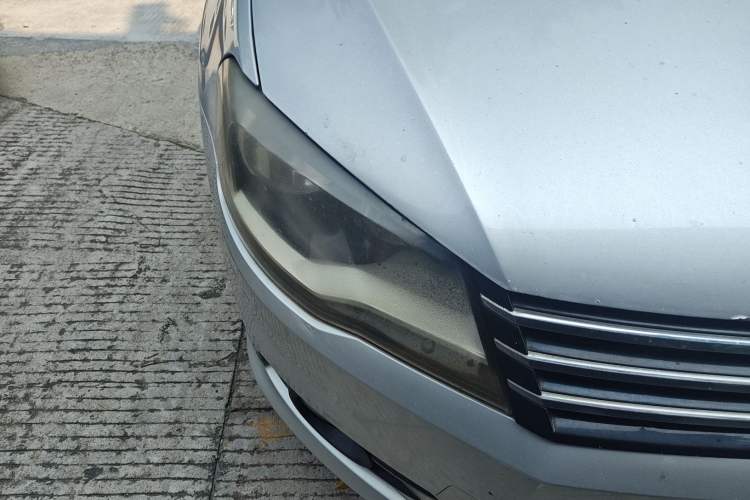 Used Volkswagen Bora 2014 1.6L Automatic Comfort Model Right Front Headlight