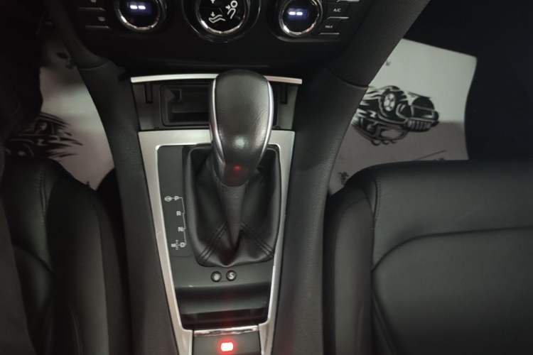 Used DS 5LS 2014 1.6T Luxury Edition THP160
