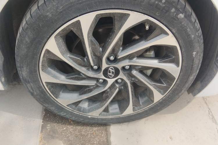 Used Hyundai Elantra (6th Generation / Lingdong) 2019 1.4T Dual-Clutch Xuan Dong · Dynamic Model Right Front Wheel Hub