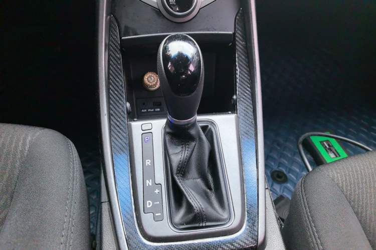 Used Hyundai Elantra (5th Generation / Langdong) 2015 1.6L Automatic Leading Model Gear Lever