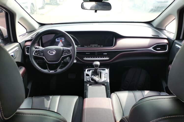 Used GAC Trumpchi M6 2023 PRO 270T DCT Luxury Edition Center Console