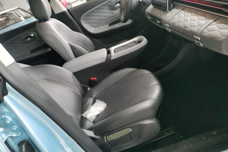 Used Dongfeng NAMMI 01 2024 430 Plus Smart+ Right Front Seat