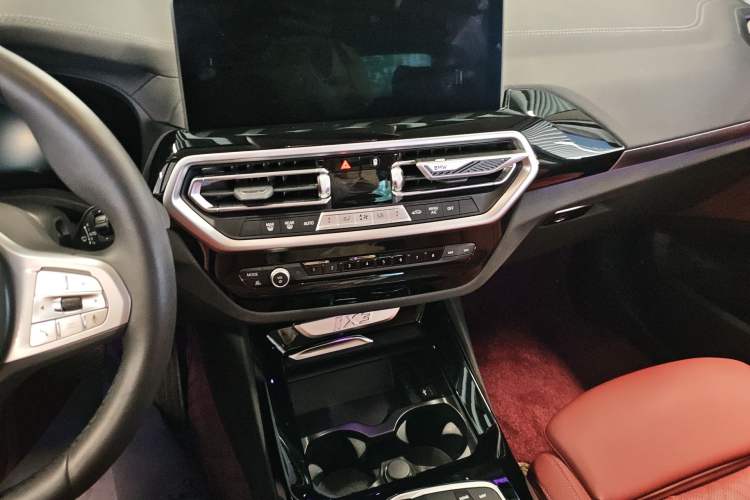 Used BMW iX3 2024 Leading Model
