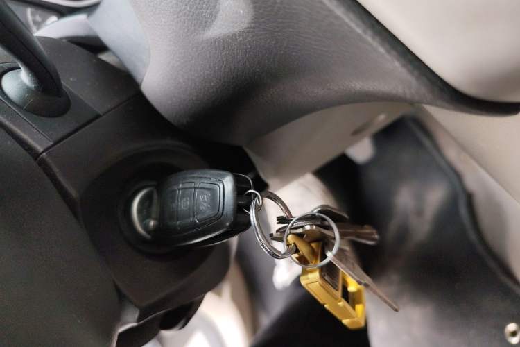 Used Ford Focus 2012 Sedan 1.6L Manual Comfort Model
