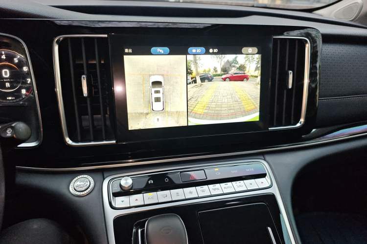 Used GAC Trumpchi M8 2023 Master Series 390T Prestige Edition Audio And AC Panel