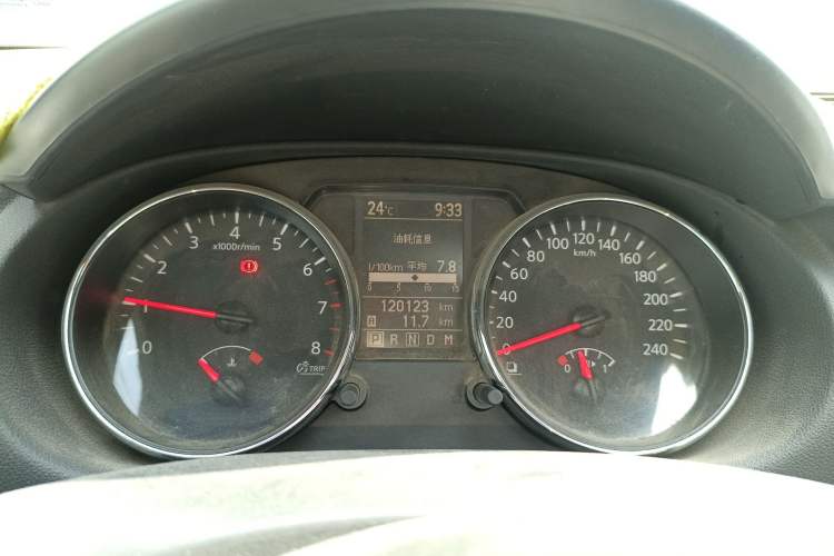 Used Nissan Qashqai 2015 2.0 XV Coolray CVT 2WD Instrument Cluster