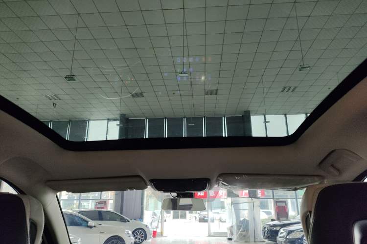 Used JETOUR Dashing i-DM 2023 1.5T DHT Lightning
