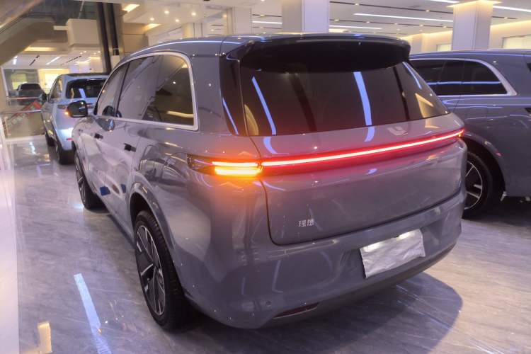 Used Li Auto L8 2025 Ultra Smart Refreshed Edition