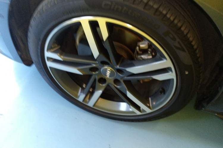 Used Audi A4L 2022 40 TFSI Luxury Dynamic Model Exterior 4