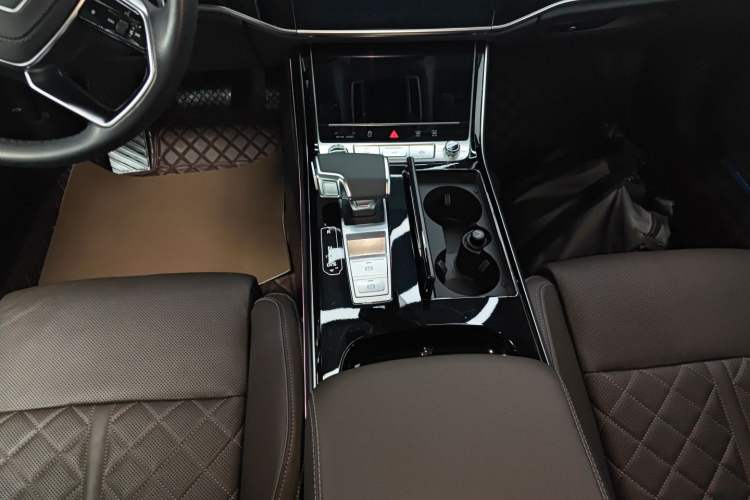 Used Audi A8 2023 A8L 50 TFSI quattro Prestige Edition Gear Lever