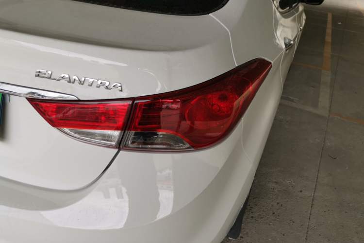 Used Hyundai Elantra (5th Generation / Langdong) 2013 1.6L Automatic Leading Model Right Rear Taillight