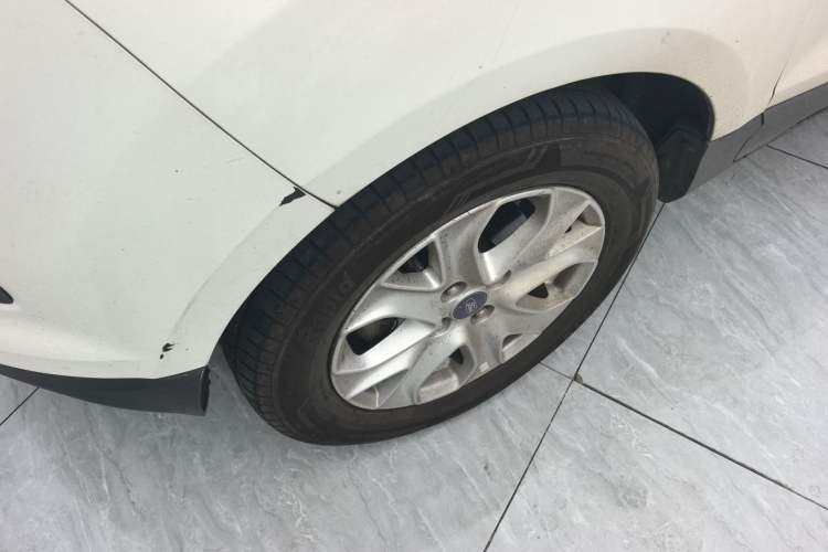 Used Ford EcoSport 2013 1.5L Automatic Fashion Model
