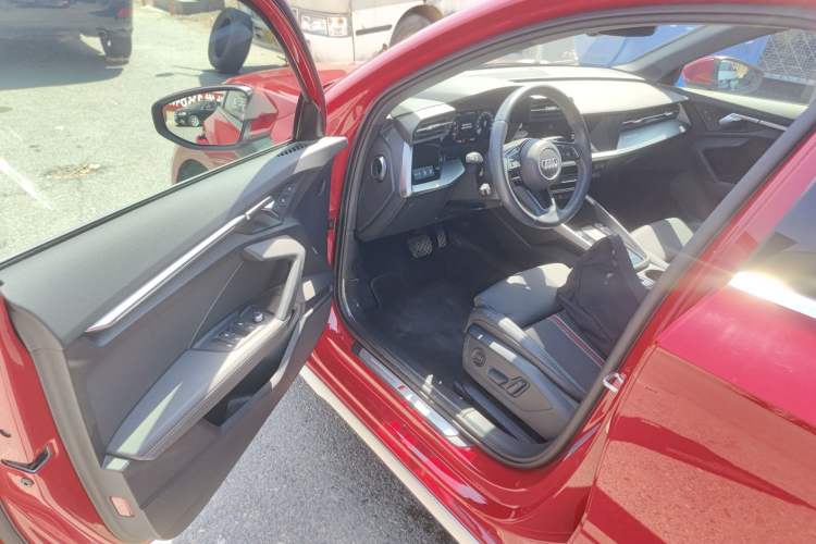 Used Audi A3 2024 Sportback 35 TFSI Fashionable Sports Model Driver Seat