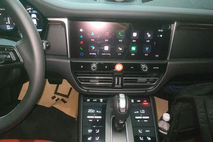 Used Porsche Macan 2024 Macan 2.0T