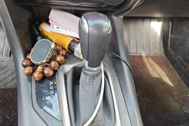 Used Mazda 3 Axela 2017 Sedan 1.5L Automatic Comfort Model China VI Standard Gear Lever