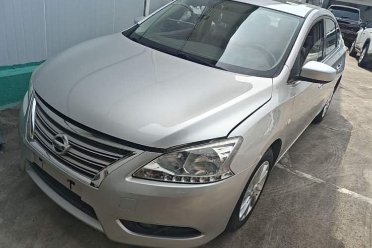 Used Nissan Sylphy 2014 1.6XV CVT Deluxe Edition Guazi used car, China used car export, Used car for sale, Used Nissan cars, Cheapest cars for sale