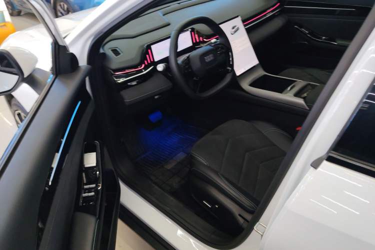 Used Geely Galaxy L6 2024 125km Creative Edition