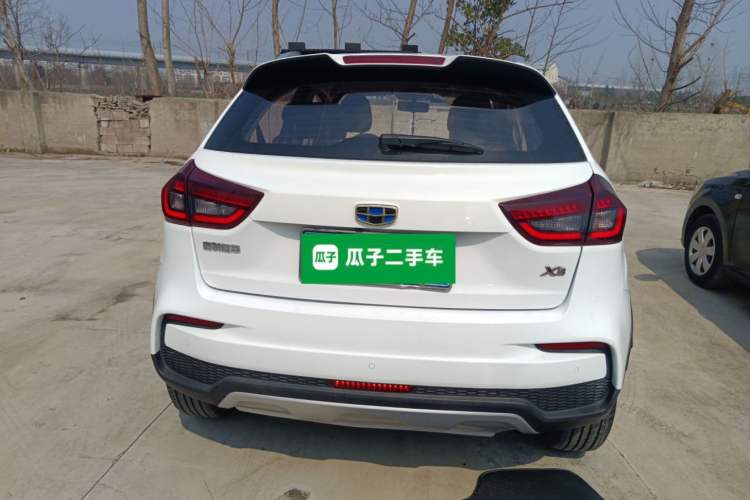 Used Geely Auto Vision X3 2019 Upgraded Model 1.5L CVT Elite Version Exterior 4