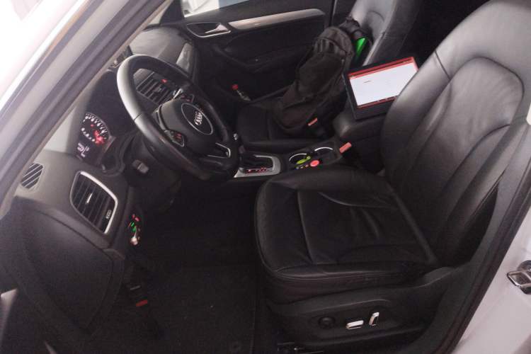 Used Audi Q3 2016 35 TFSI quattro all-wheel-drive style model