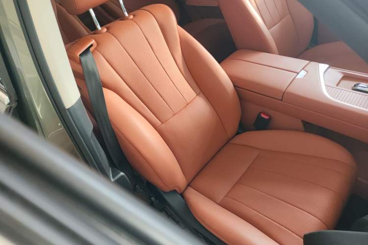 Used Wey Lanshan 2025 Four-Wheel Drive Ultra