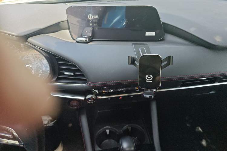 Used Mazda 3 Axela 2023 2.0L Automatic ZhiZhen Edition
