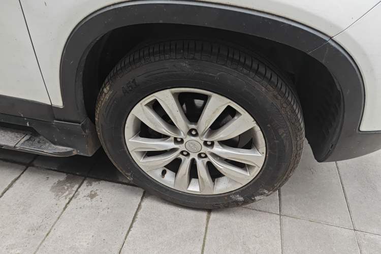 Used Kia Sorento 2012 2.4L Gasoline Supreme Edition
