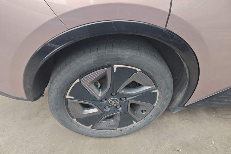 Used Toyota bZ3 2023 616 km Long-Range Premium