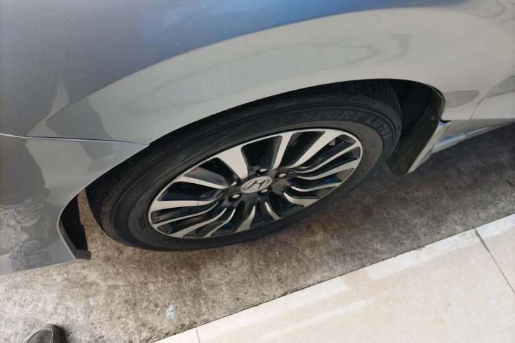 Used Honda Crider 2013 1.8L automatic comfort version