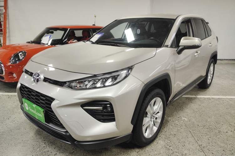 Used Toyota Wildlander 2022 Updated Version 2.0L CVT Two-Wheel Drive Leading Edition
