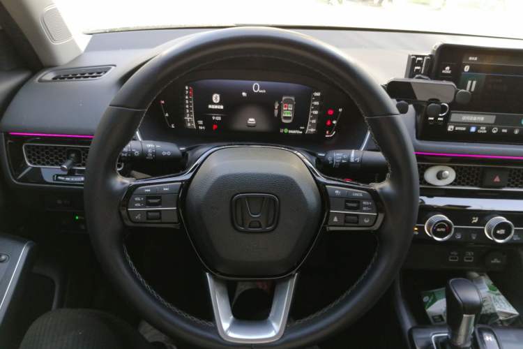 Used Honda Civic 2023 240TURBO CVT Dynamic Control · C-Position Guest Special Edition Steering Wheel
