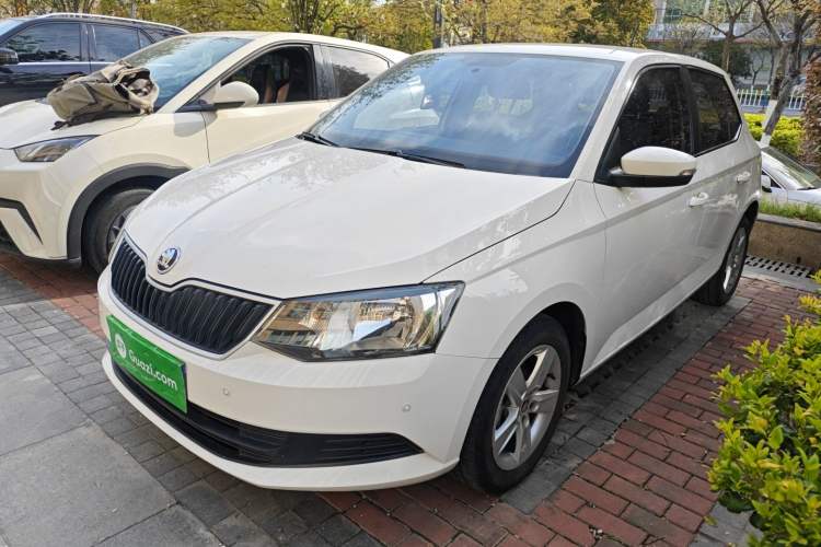 Used Skoda Fabia 2016 1.4L Automatic Car Enjoy Edition