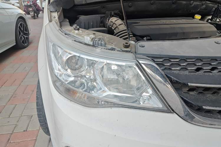 Used Baojun 730 2016 1.5T Manual Luxury Edition 7 Seats
