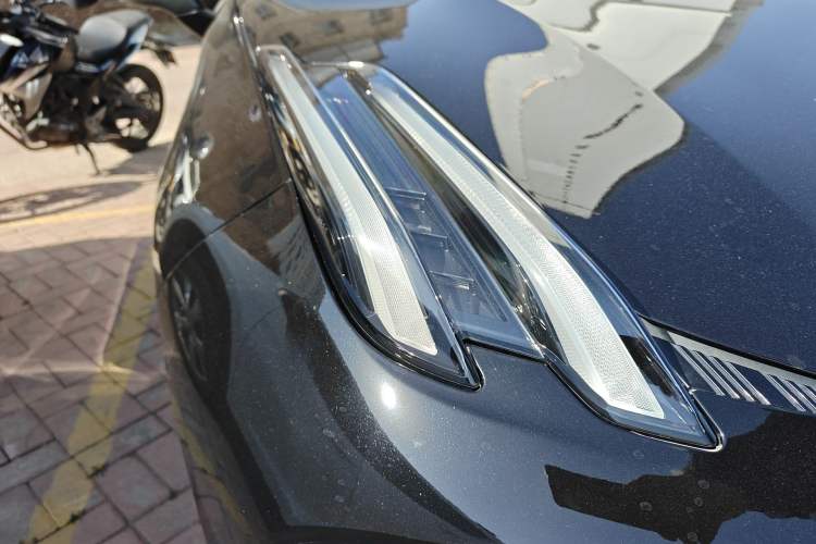 Used Lynk & Co 03 2023 2.0TD DCT JingPro Right Front Headlight