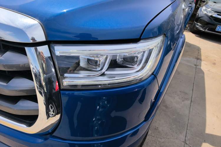 Used Great Wall Poer 2019 2.0T Automatic Gasoline Two-Wheel Drive Comfort Edition GW4C20B Left Front Headlight